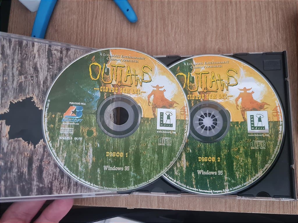 Jogo PC CD Outlaws Cidade Sem Lei Com Manual Original – imagem 3